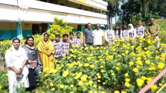 പഠനത്തോടൊപ്പം കൃഷിയും  ജീവകാരുണ്യ പ്രവര്‍ത്തനവും