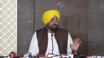 'ਯੁੱਧ ਨਸ਼ਿਆਂ ਵਿਰੁੱਧ' ਮੁਹਿੰਮ ਤਹਿਤ ਪੰਜਾਬ ਦੇ ਸਕੂਲ ਸਾਲ ਭਰ ਨਸ਼ਾ ਵਿਰੋਧੀ ਜਾਗਰੂਕਤਾ ਗਤੀਵਿਧੀਆਂ ਦੀ ਅਗਵਾਈ ਕਰਨਗੇ
