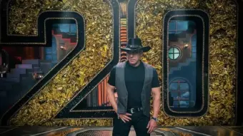 'बिग बॉस 20' के सेट पर पैपराजी पर भड़के सलमान खान: बार-बार पोज देने की मांग पर लगाई फटकार