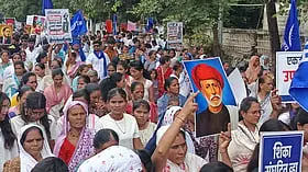 आरक्षण उपवर्गीकरण के खिलाफ मालेगांव में महामोर्चा, आनंदराज आंबेडकर के नेतृत्व में जोरदार प्रदर्शन