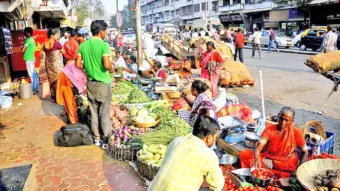बेकायदा फेरीवाल्यांविरोधात तक्रार करण्यासाठी व्हॉट्सअॅप सुविधा सुरू