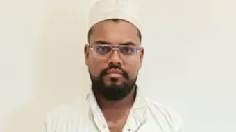 पाकिस्तानी गुन्हेगारी टोळीशी संपर्क ठेवल्याच्या प्रकरणी मशिदीतील शिक्षकाला अटक