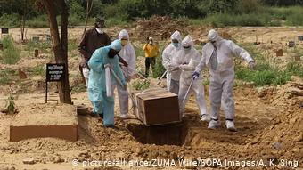 গুজবে বিশ্বাস করে জীবন দিলো হাজারো মানুষ