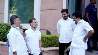 సీడబ్ల్యూసీ సమావేశానికి ముందు కీలక నేతలతో రేవంత్‌రెడ్డి..