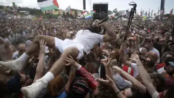UK's Glastonbury Festival Tickets Sell Out in 45 Minutes