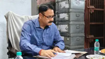 पीलीभीत में वोटर लिस्ट गड़बड़ी पर 2 SDM समेत 3 पर केस, सपा-कांग्रेस ने उठाए थे सवाल