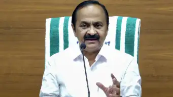 CM Satheesan offers to host Raihan Vadra's exhibition in Keralam