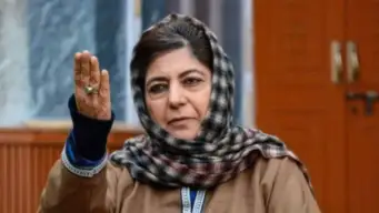 Mehbooba slams BJP over curbs amid Delhi CJP stir, compares Kashmir situation