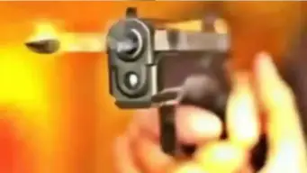 Bihar Firing:  दुर्गा मेला परिसर में फायरिंग से मची अफरा-तफरी, ग्रामीणों ने आरोपी को दबोचा, देसी कट्टा बरामद