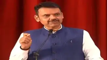 'भाषा संपते तेव्हा संपूर्ण संस्कृती संपते, विचारही संपतो..', पाहा अभिजात मराठी भाषेच्या कार्यक्रमात फडणवीस काय-काय म्हणाले!