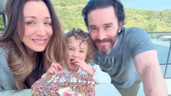 Kaley Cuoco's Hilarious Pregnancy Moments: Cake on the Baby Bump!