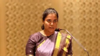 நாகரிகம் இல்லாத நாராசப் பேச்சு.. முதல்வர் விஜய் குறித்து தரக்குறைவாக பேசிய திமுகவினருக்கு அமைச்சர் கீர்த்தனா கண்டனம்..