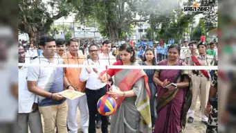 बक्सर में जिला स्तरीय विद्यालयी खेल प्रतियोगिता शुरू, डीएम साहिला बोलीं- खेल से बढ़ता है आत्मविश्वास और व्यक्तित्व विकास