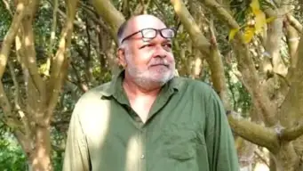 പ്രൊഫ. പ്രകാശ് മൂര്‍ത്തി ഫൈൻ ആര്‍ട്സ്  കോളേജിലെ ആദ്യ ബാച്ച്‌ വിദ്യാര്‍ത്ഥി