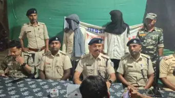 Godda News : फायरिंग मामले में दो आरोपी गिरफ्तार, देशी कट्टा और कारतूस बरामद