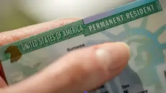 US Green Card : అమెరికాలోని భారత ఐటీ ఉద్యోగులకు కోలుకోలేని షాక్! గ్రీన్ కార్డ్ ప్రాసెస్ రద్దు..
