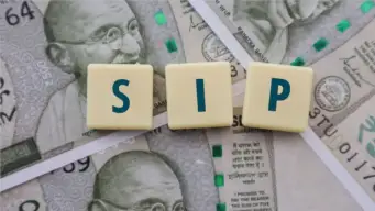 SIP: 25 വര്‍ഷം കഴിഞ്ഞ് 3 കോടി മതിയാകുമോ? വിരമിക്കല്‍ നിക്ഷേപത്തില്‍ ഈ തെറ്റ് വരുത്തരുത്