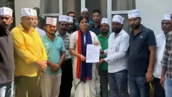 68500 शिक्षक भर्ती पर फिर गरमाई सियासत! आरक्षण मुद्दे को लेकर केंद्रीय मंत्री से अभ्यर्थियों ने की मुलाकात