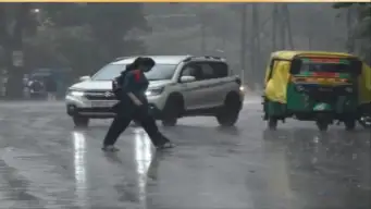 यूपी-उत्तराखंड समेत कई राज्यों में अगले 2-3 घंटे भारी बारिश की चेतावनी, आईएमडी ने जारी किया ऑरेंज अलर्ट