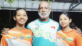 ഒരേ വീട്ടില്‍ നിന്ന് ലോക ചാമ്പ്യൻഷിപ്പിലേക്ക് മൂന്ന് താരങ്ങള്‍; ഭാരതത്തിന്റെ അഭിമാനമാകാൻ സുരേഷ് മാധവനും മക്കളും