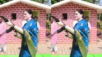 Chhattisgarh News: वर्दी नहीं नीली साड़ी में दिखीं IPS अंकिता शर्मा, हाथ में AK-47 लिए तस्वीरों ने खींचा ध्यान