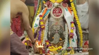 द्वादशी पर गणेश रूप में सजे बाबा महाकाल, भस्म आरती में दर्शन को उमड़ा जनसैलाब