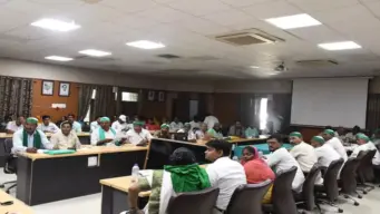 Siddharthnagar News: किसान दिवस में किसानों की समस्याओं पर डीएम ने दिए त्वरित निस्तारण के निर्देश