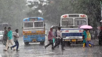 আগামী সোমবার থেকে রাজ্যের নানা জায়গায় বৃষ্টির ভ্রুকুটি