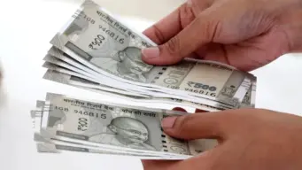 PNB FD: ₹5 ಲಕ್ಷ ಹೂಡಿಕೆ ಮಾಡಿದರೆ 444 ದಿನಗಳಲ್ಲಿ ಎಷ್ಟು ಹಣ ಸಿಗುತ್ತದೆ? ಇಲ್ಲಿದೆ ಸಂಪೂರ್ಣ ಲೆಕ್ಕ!