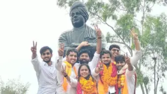 ದಿಲ್ಲಿ ವಿವಿ ಸ್ಟೂಡೆಂಟ್ ಯೂನಿಯನ್ ಚುನಾವಣೆಯಲ್ಲಿ ABVP ಜಯಭೇರಿ! NSUI ತೊರೆದಿದ್ದ ಸ್ವತಂತ್ರ ಅಭ್ಯರ್ಥಿ ಐತಿಹಾಸಿಕ ಗೆಲುವು!