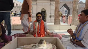 काशी विश्वनाथ मंदिर में बड़ा प्रशासनिक फेरबदल: सीईओ विश्वभूषण मिश्र का तबादला, मिली यह नई जिम्मेदारी