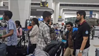 उज्बेकिस्तान इतना गरीब है! एयरपोर्ट पर बैठी रही भारतीय शतरंज टीम, 5 घंटे बाद भी नहीं मिले कमरे