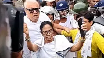 হাই কোর্টে ধাক্কা, পদ্মপুকুরে উত্তেজনা: কুণাল-বৈশ্বানর আটক হতেই ঘটনাস্থলে মমতা, স্কুটিতে লালবাজার যাওয়ার হুঁশিয়ারি