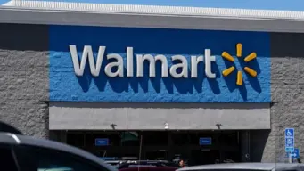 Walmart stock falls 9% as retailer finally brings Apple Pay, Google Pay