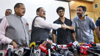 CJP Protest Withdraw: NEET বিতর্ক: কেন্দ্রীয় শিক্ষামন্ত্রীর ইস্তফায় ৩৬ দিন পর আন্দোলন তুলল সিজেপি
