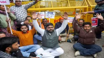 गांधी पार्क में UGC बिल के खिलाफ उग्र प्रदर्शन, पुलिस से धक्का-मुक्की के बाद मुख्य मार्ग पर लगा जाम