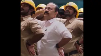 ఏఐ డ్యాన్స్ వీడియో చూసి ఆశ్చర్యపోయిన కేరళ సీఎం .. విజయ్ కంటే నేనే బెస్ట్ డ్యాన్సరంటూ... (వీడియో)