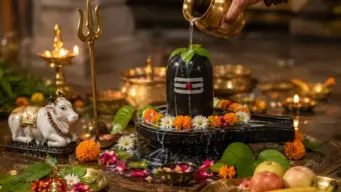 Sawan Somwar 2026: सावन सोमवार का व्रत रख रहे हैं? भूलकर भी न करें ये गलतियां, जानें जरूरी नियम