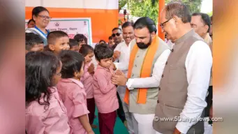 Samrat Choudhary, Shivraj Singh Chouhan inspect flood relief camp in Bihar's Munger