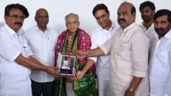 కేటీఆర్ తో ప్రకాష్ అంబేద్కర్‌ భేటీ