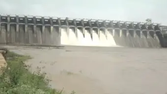 जबलपुर में आफत की बारिश: बरगी बांध के 13 गेट खुले, नर्मदा के सभी घाट जलमग्न; बाढ़ जैसे हालात