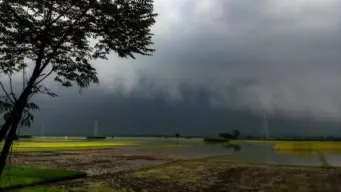 কলকাতায় আজ, ২২ আগস্ট, বজ্রপাত ও প্রবল বৃষ্টির পূর্বাভাস, সর্বোচ্চ তাপমাত্রা 33°C