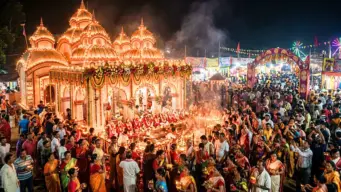 ஆடி மாதத்தில் அசுத்தமாகும் பூமி? திரிபுராவில் 7 நாட்கள் நடக்கும் விசித்திர கர்ச்சி பூஜை திருவிழா!