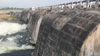 மோட்டார் இல்லை... கிரேன் இல்லை.. மின்சாரம் இல்லாமலே தானாக நீரை வெளியேற்றும் அணை - தெலுங்கானாவில் அதிசயம்