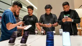 'It's Like A Festival': iPhone 18 Pro, Pro Max Go On Sale Across India