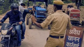 सुलतानपुर में कानून को चुनौती, अवैध खनन के आरोपी दबंगों ने किया बड़ा कारनामा