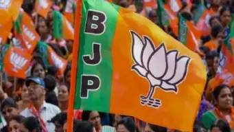 पश्चिम बंगाल उपचुनाव में बीजेपी का दांव: नंदीग्राम से दिवंगत पीए चंद्रनाथ रथ की मां हासीरानी रथ और रेजीनगर से शाखारव सरकार प्रत्याशी घोषित