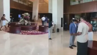 അടിസ്ഥാന സൗകര്യങ്ങള്‍ നിഷേധിക്കുന്നു, പഞ്ചനക്ഷത്ര ഹോട്ടലുകളില്‍ തോര്‍ത്ത് മാത്രം ധരിച്ച്‌ പ്രതിഷേധിച്ച്‌ ടാക്സി ഡ്രൈവര്‍മാ‍‍ര്‍