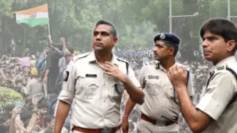 দিল্লির পর এবার কলকাতা? মিছিলের অনুমতি চেয়ে পুলিশকে ইমেল 'ককরোচ'দের