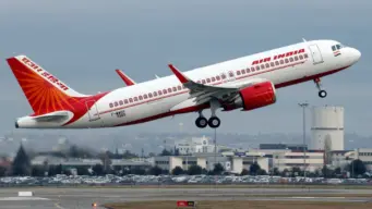Air India: এমিরেটস-সিঙ্গাপুর এয়ারলাইন্সকে পিছনে ফেলল এয়ার ইন্ডিয়া : সময়ে চলায় চতুর্থ ভারতীয় এয়ারলাইন্স